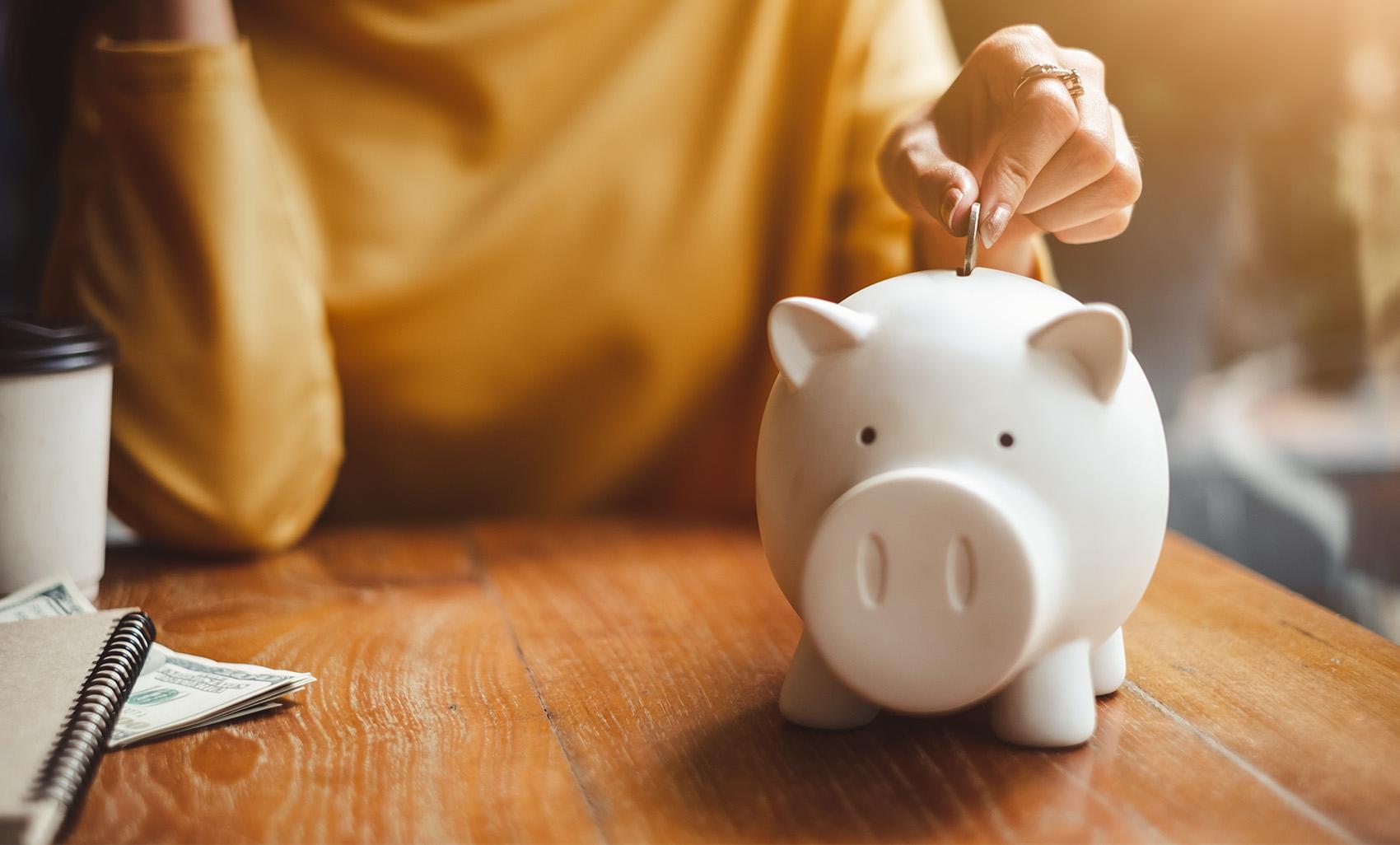 Empty Pockets, Broken Dreams: A Heartwarming Tale ⁢of ⁤Delayed Savings