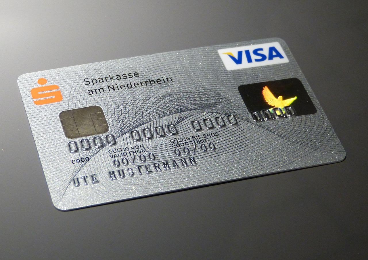 Cut the Crap: The‌ Only Plan you Need to Stop ​Treating⁤ Credit Cards​ Like ‌Monopoly Money